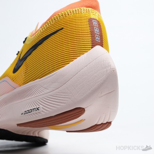 ZoomX Vaporfly Next% 2 University Gold