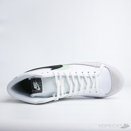 Nike Blazer Mid 77 White Black Green (Premium Batch)