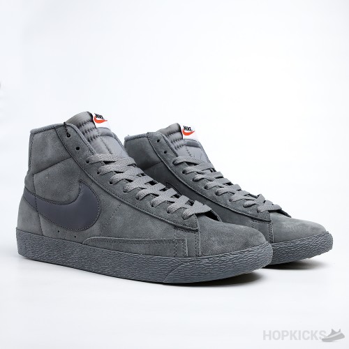 SB Zoom Blazer Mid Gray (Premium Plus Batch)