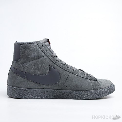 SB Zoom Blazer Mid Gray (Premium Plus Batch)