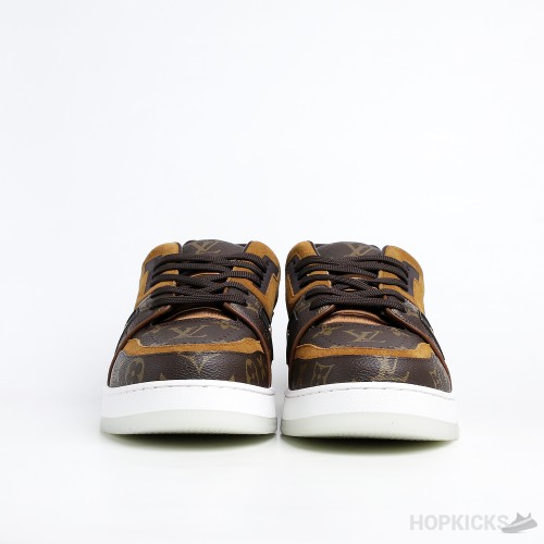 LV Trainer Suede Brown