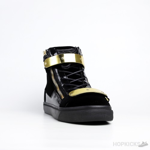 Giuseppe Zanotti Coby