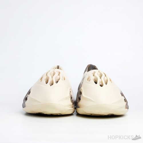 Yeezy Foam RNNR Cream Clay (Premium)