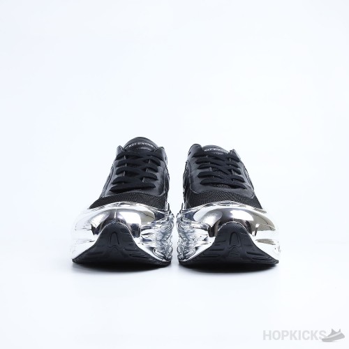 Ozweego Raf Simons Core Black Silver Metallic