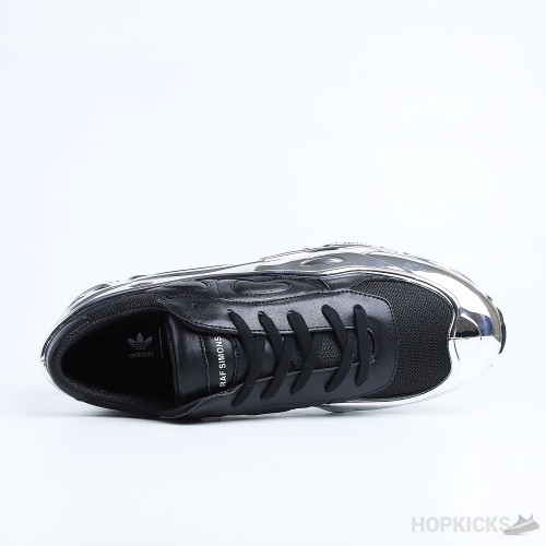 Ozweego Raf Simons Core Black Silver Metallic